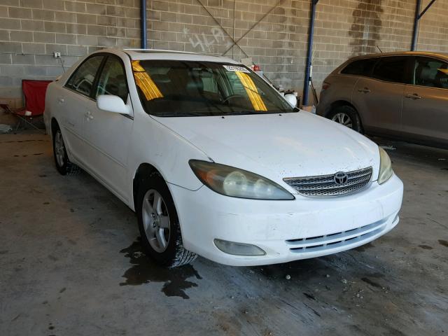 4T1BF30K72U503056 - 2002 TOYOTA CAMRY LE WHITE photo 1