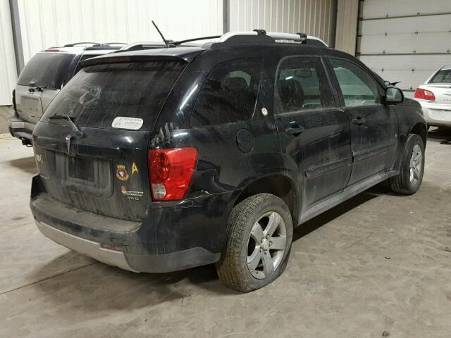 2CKDL43F986018976 - 2008 PONTIAC TORRENT BLACK photo 4