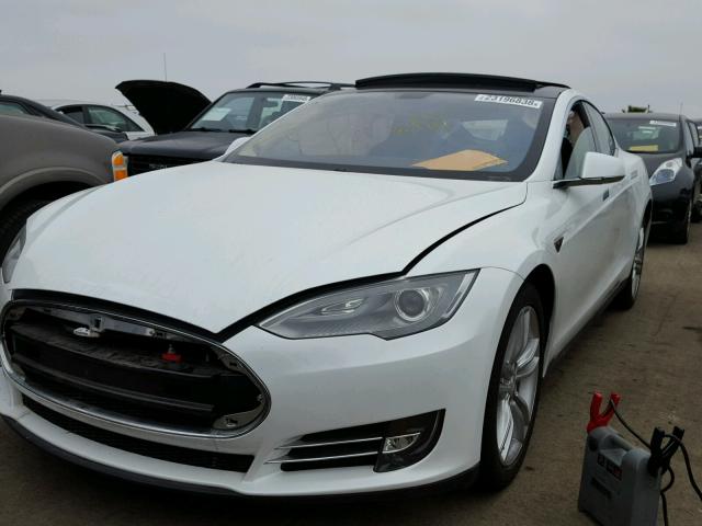 5YJSA1CN9DFP07091 - 2013 TESLA MODEL S WHITE photo 2