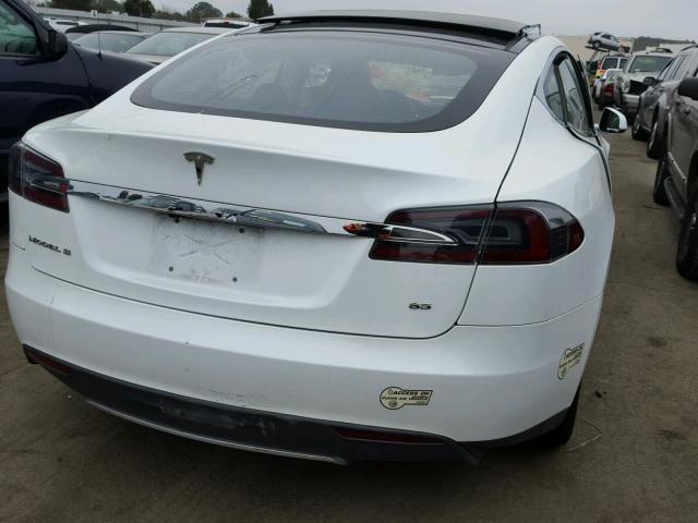 5YJSA1CN9DFP07091 - 2013 TESLA MODEL S Սպիտակ լուսանկար 4