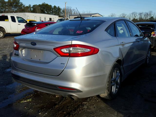 3FA6P0H73DR152907 - 2013 FORD FUSION SE SILVER photo 4