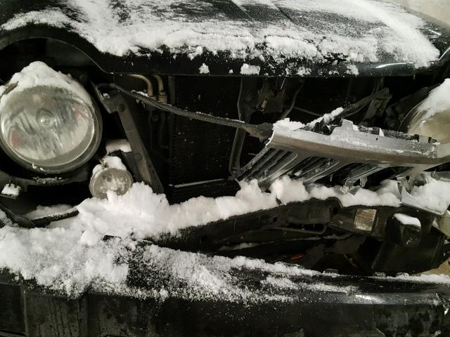 1J4GL58K15W548029 - 2005 JEEP LIBERTY LI BLACK photo 9