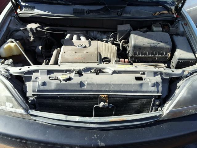 JT6HF10U8Y0109979 - 2000 LEXUS RX 300 SILVER photo 7