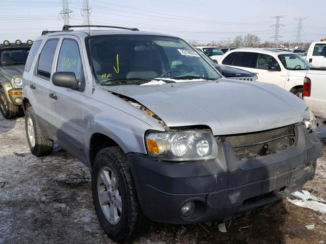 1FMCU03Z35KC78121 - 2005 FORD ESCAPE XLT SILVER photo 1