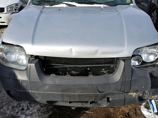 1FMCU03Z35KC78121 - 2005 FORD ESCAPE XLT SILVER photo 7