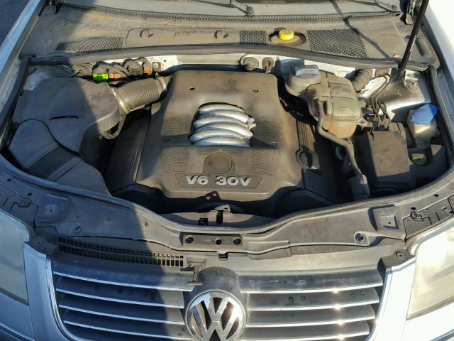 WVWTH63B61E153847 - 2001 VOLKSWAGEN PASSAT GLX SILVER photo 7