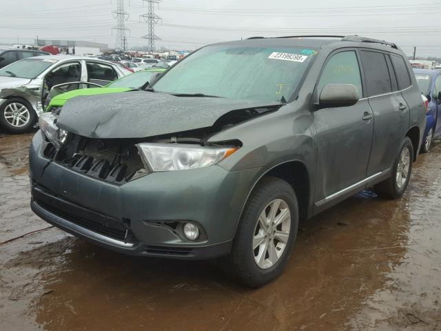 5TDZA3EH5CS026079 - 2012 TOYOTA HIGHLANDER GRAY photo 2