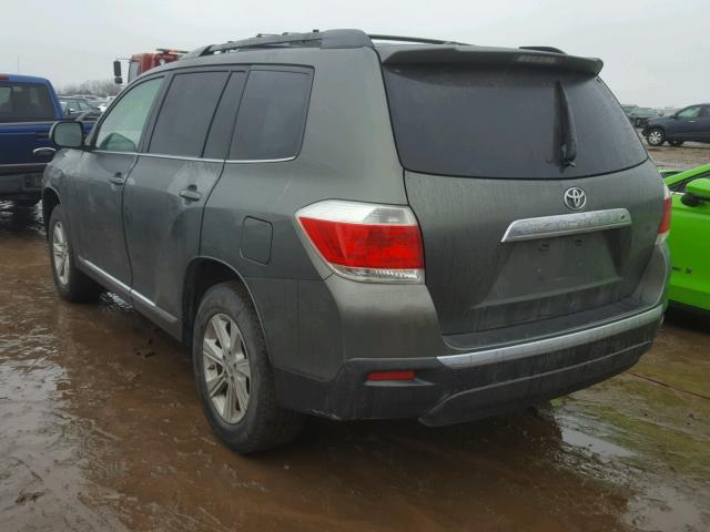 5TDZA3EH5CS026079 - 2012 TOYOTA HIGHLANDER GRAY photo 3