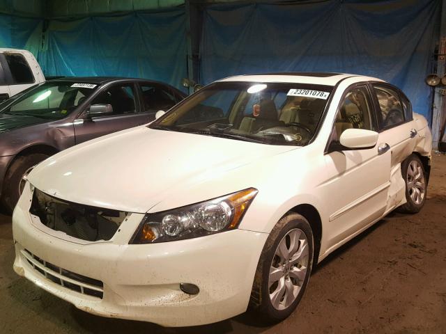 1HGCP36819A010004 - 2009 HONDA ACCORD EXL WHITE photo 2