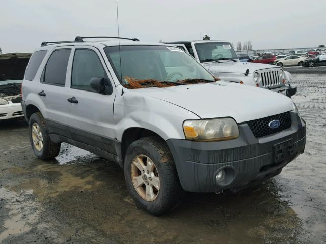 1FMYU93185KC43630 - 2005 FORD ESCAPE XLT SILVER photo 1