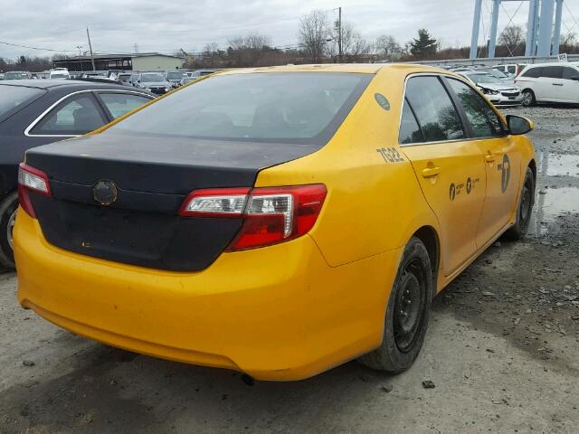 4T1BD1FK5EU113417 - 2014 TOYOTA CAMRY HYBR YELLOW photo 4