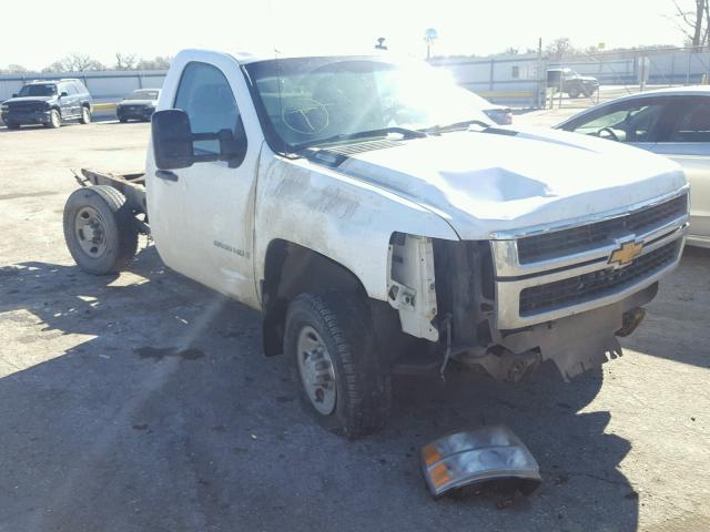 1GCHK24K77E521525 - 2007 CHEVROLET SILVERADO WHITE photo 1