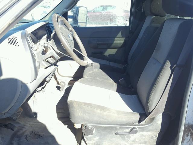 1GCHK24K77E521525 - 2007 CHEVROLET SILVERADO WHITE photo 5