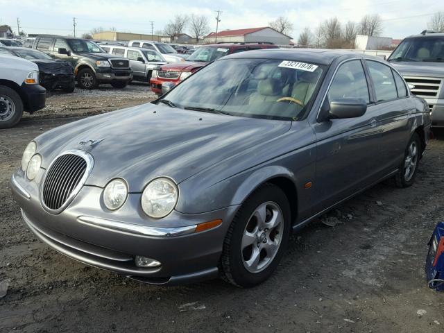 SAJDA01N72FM41439 - 2002 JAGUAR S-TYPE GRAY photo 2