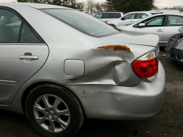 4T1BF30K95U086026 - 2005 TOYOTA CAMRY LE SILVER photo 9