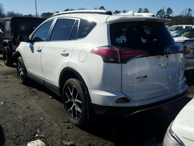 JTMNFREV9GJ072512 - 2016 TOYOTA RAV4 SE WHITE photo 3