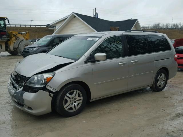 5FNRL38665B407788 - 2005 HONDA ODYSSEY EX SILVER photo 2