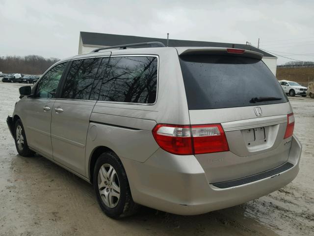 5FNRL38665B407788 - 2005 HONDA ODYSSEY EX SILVER photo 3