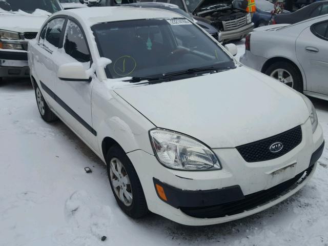 KNADE123686424157 - 2008 KIA RIO BASE WHITE photo 1