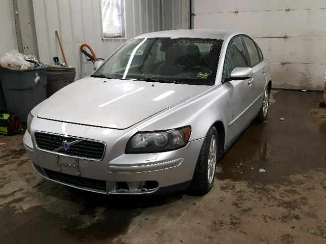 YV1MS382762190437 - 2006 VOLVO S40 2.4I SILVER photo 2