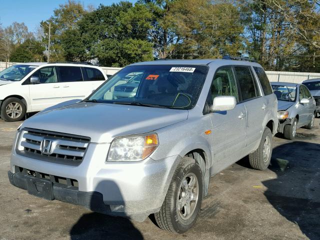 5FNYF18638B021020 - 2008 HONDA PILOT EXL SILVER photo 2