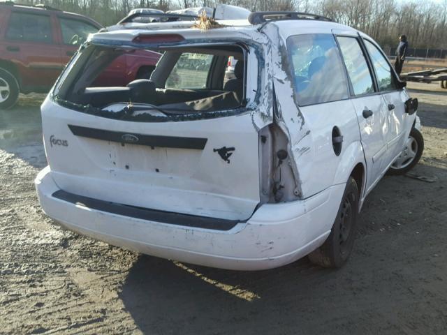 1FAFP36304W175737 - 2004 FORD FOCUS SE WHITE photo 4