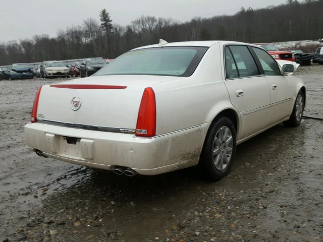 1G6KH5E60BU128703 - 2011 CADILLAC DTS PREMIU WHITE photo 4