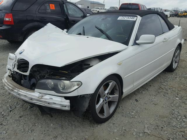 WBABW33455PL36715 - 2005 BMW 325 CI WHITE photo 2