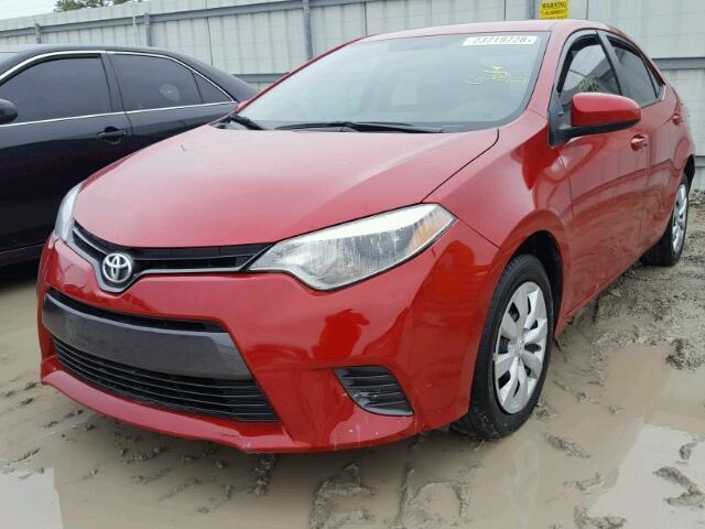 5YFBURHEXGP426201 - 2016 TOYOTA COROLLA L RED photo 2