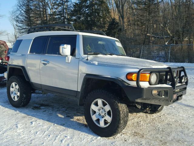 JTEBU11F970088543 - 2007 TOYOTA FJ CRUISER SILVER photo 1