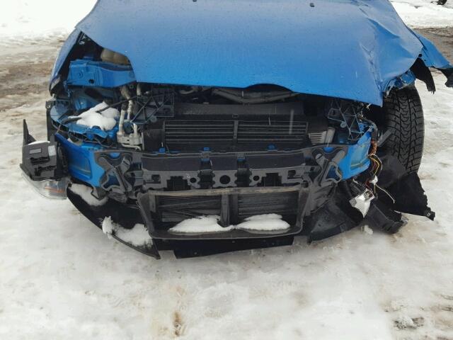 1FAHP3F25CL350628 - 2012 FORD FOCUS SE BLUE photo 9