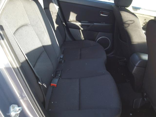 JM1BK343181878437 - 2008 MAZDA 3 HATCHBAC GRAY photo 6