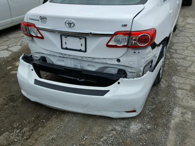 5YFBU4EE3DP202917 - 2013 TOYOTA COROLLA BA WHITE photo 9
