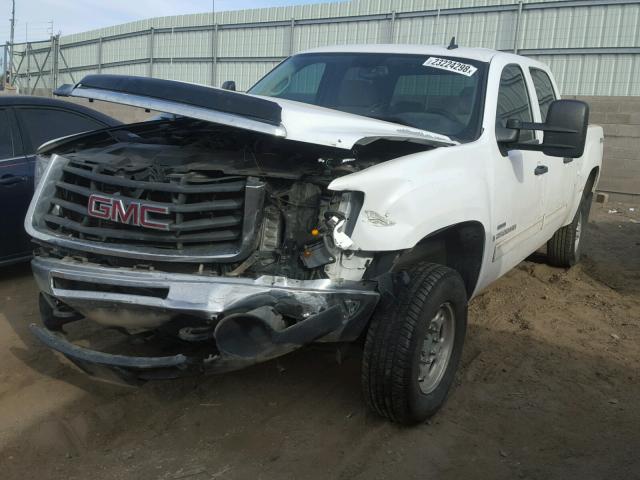 1GTHK23618F155075 - 2008 GMC SIERRA K25 WHITE photo 2