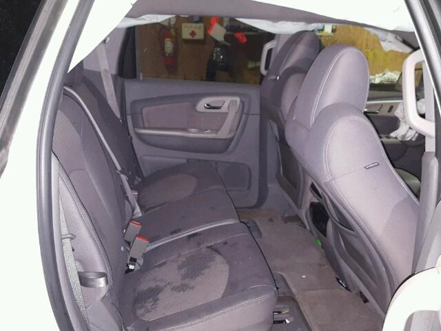 1GNLVEED8AS134484 - 2010 CHEVROLET TRAVERSE L WHITE photo 6