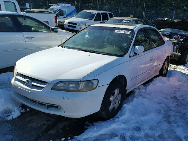 1HGCG1657YA062536 - 2000 HONDA ACCORD EX WHITE photo 2