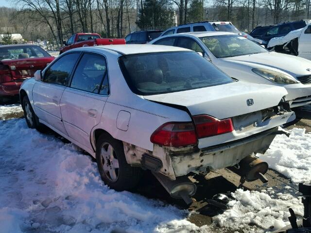 1HGCG1657YA062536 - 2000 HONDA ACCORD EX WHITE photo 3