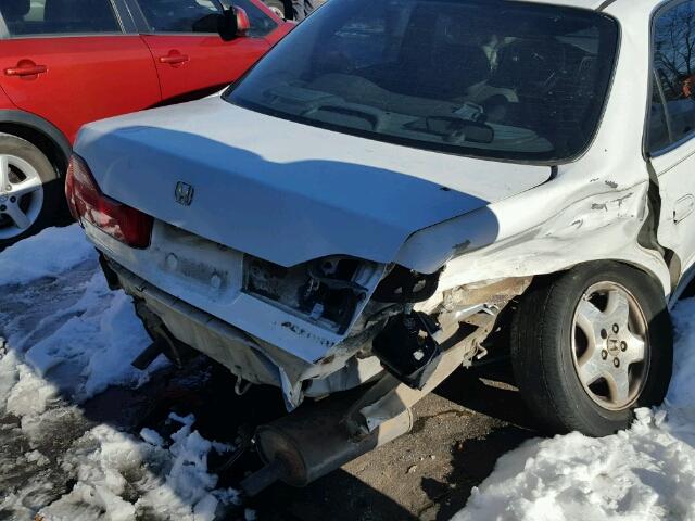 1HGCG1657YA062536 - 2000 HONDA ACCORD EX WHITE photo 9