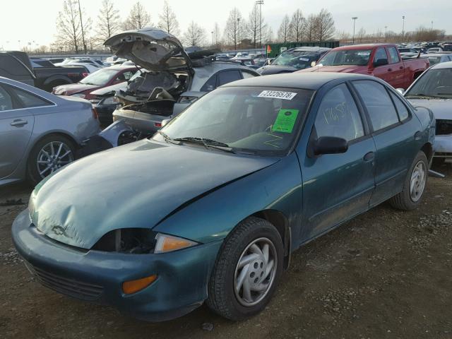 1G1JF5241W7159425 - 1998 CHEVROLET CAVALIER L GREEN photo 2