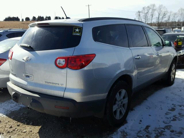 1GNER23D39S114279 - 2009 CHEVROLET TRAVERSE L GRAY photo 4