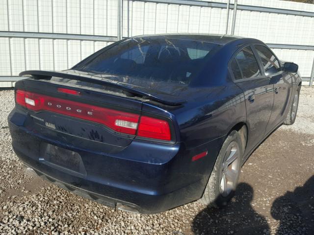 2C3CDXBG6DH711079 - 2013 DODGE CHARGER SE BLUE photo 4