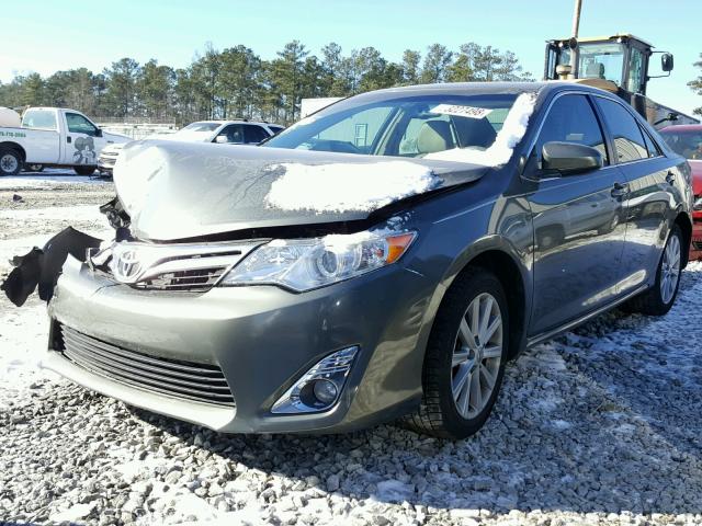 4T1BK1FK4CU508644 - 2012 TOYOTA CAMRY SE GRAY photo 2