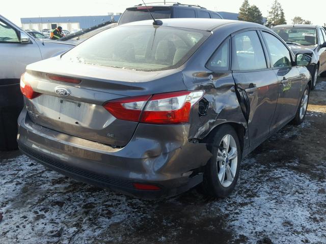 1FADP3F20EL139645 - 2014 FORD FOCUS SE GRAY photo 4