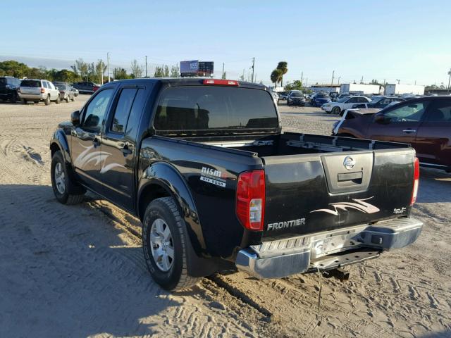 1N6AD07WX5C408639 - 2005 NISSAN FRONTIER C BLACK photo 3