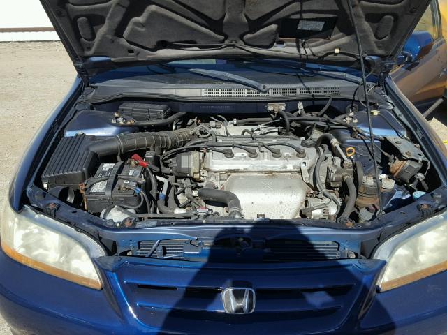 1HGCG66542A041499 - 2002 HONDA ACCORD LX BLUE photo 7