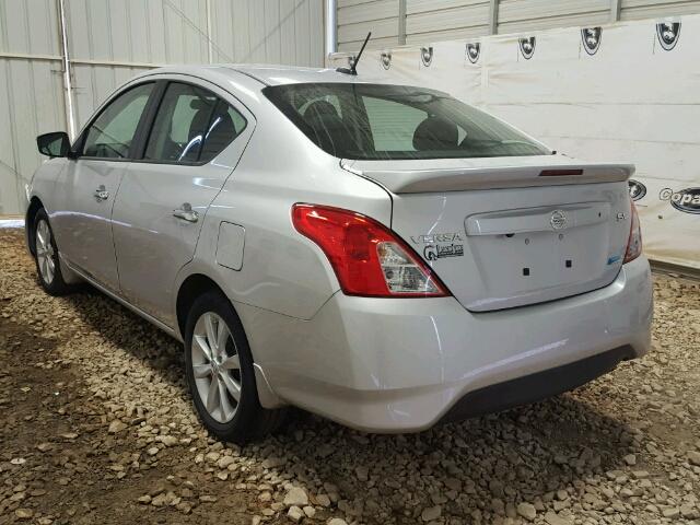 3N1CN7AP1FL929650 - 2015 NISSAN VERSA S SILVER photo 3