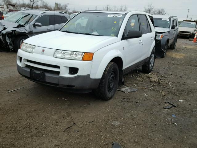 5GZCZ33D65S860756 - 2005 SATURN VUE WHITE photo 2