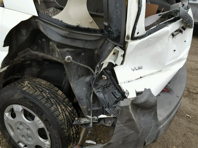 5GZCZ33D65S860756 - 2005 SATURN VUE WHITE photo 9