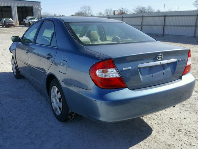 4T1BE32K03U672644 - 2003 TOYOTA CAMRY LE BLUE photo 3