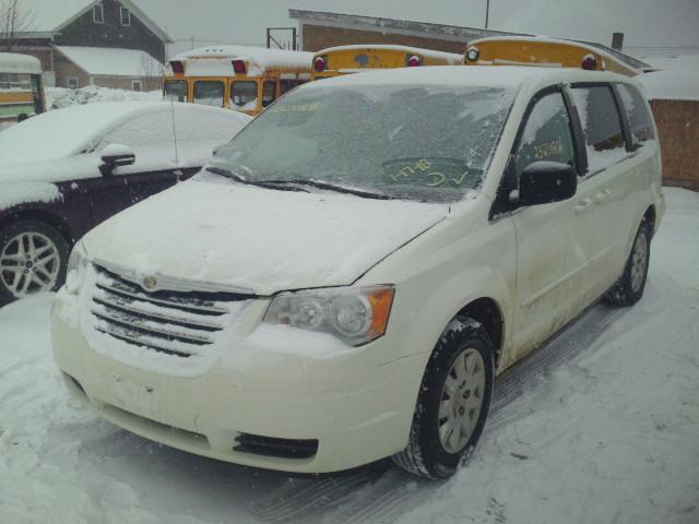 2A4RR4DE5AR206068 - 2010 CHRYSLER TOWN & COU WHITE photo 2